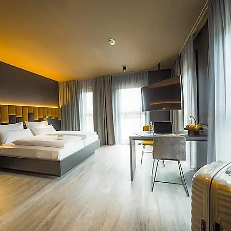 Hotel My My 3*